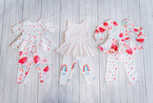 Load image into Gallery viewer, Leggings: Hearts